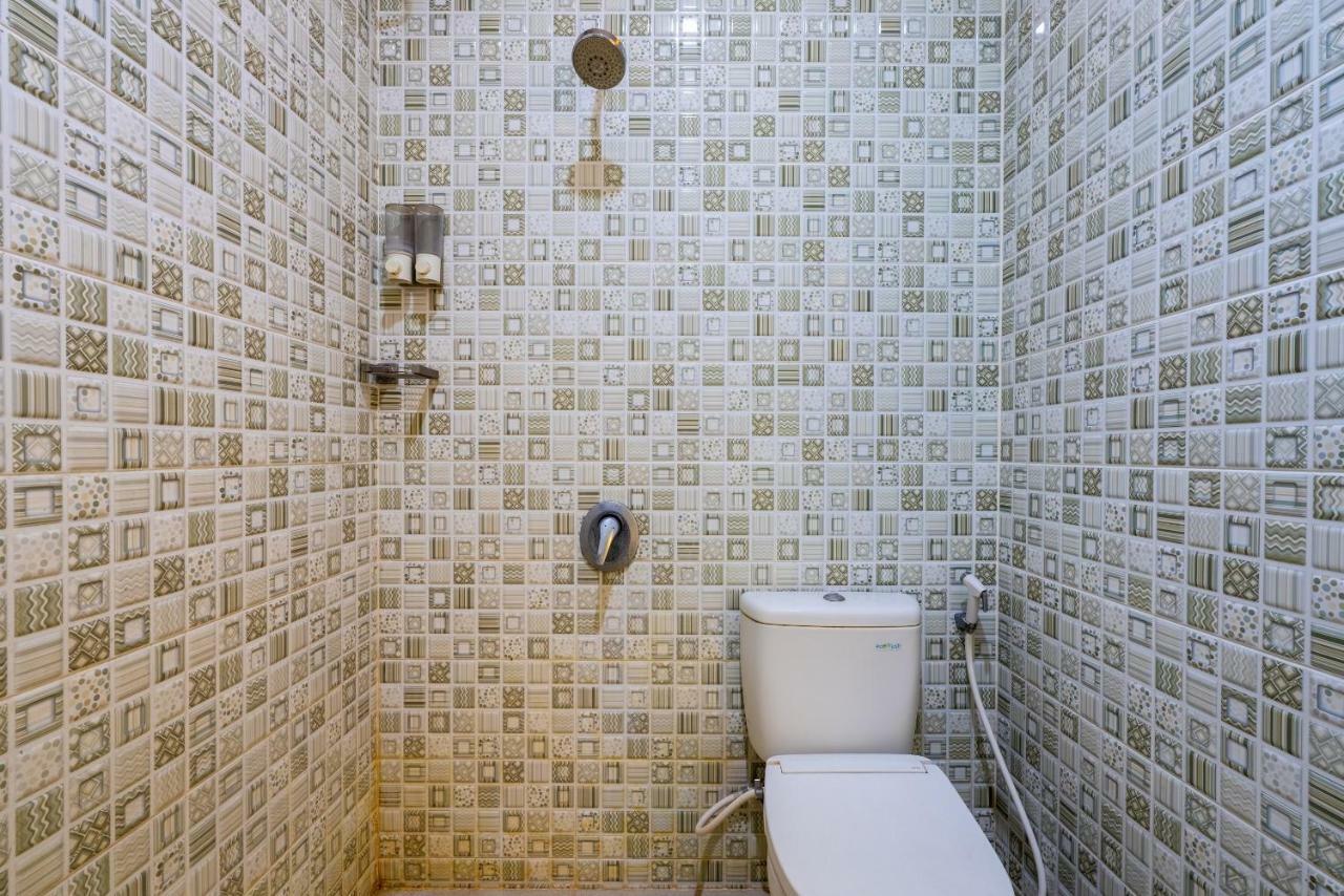 Oyo 922 Pp Dream Guest House Ловина Экстерьер фото