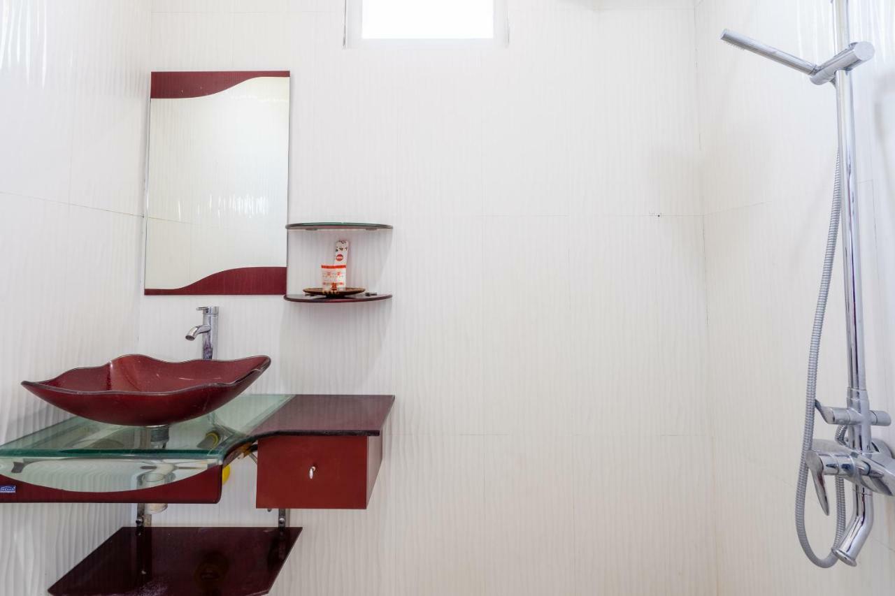 Oyo 922 Pp Dream Guest House Ловина Экстерьер фото