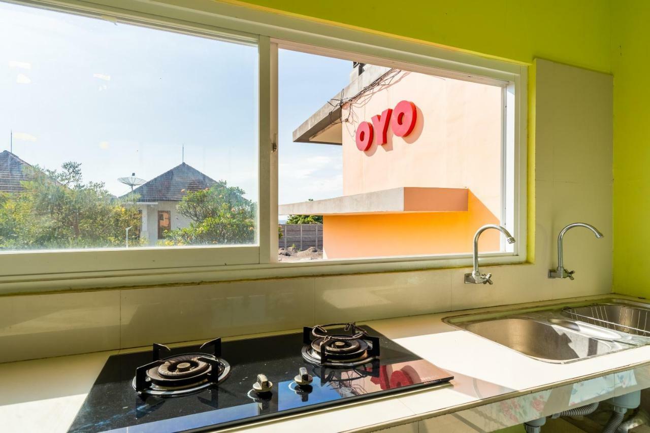 Oyo 922 Pp Dream Guest House Ловина Экстерьер фото