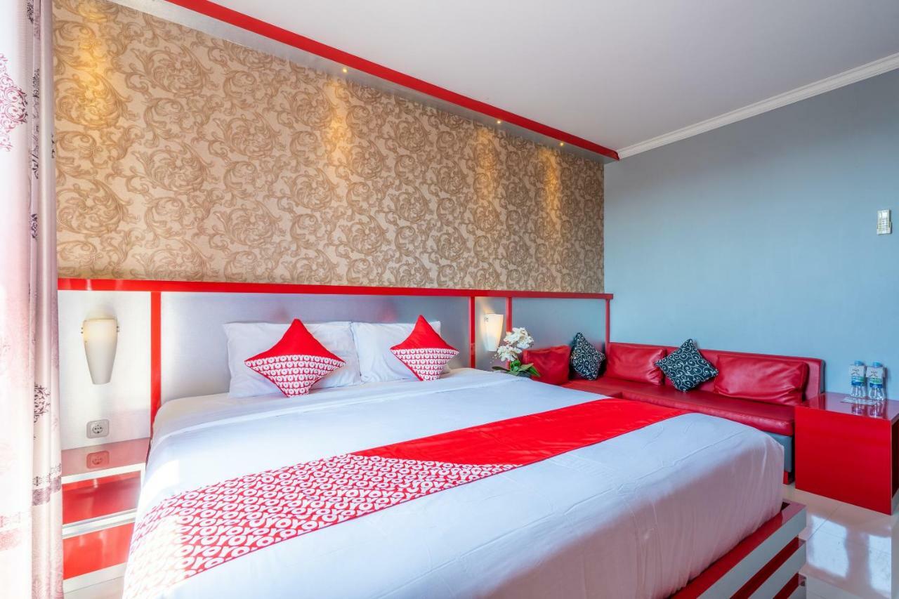 Oyo 922 Pp Dream Guest House Ловина Экстерьер фото