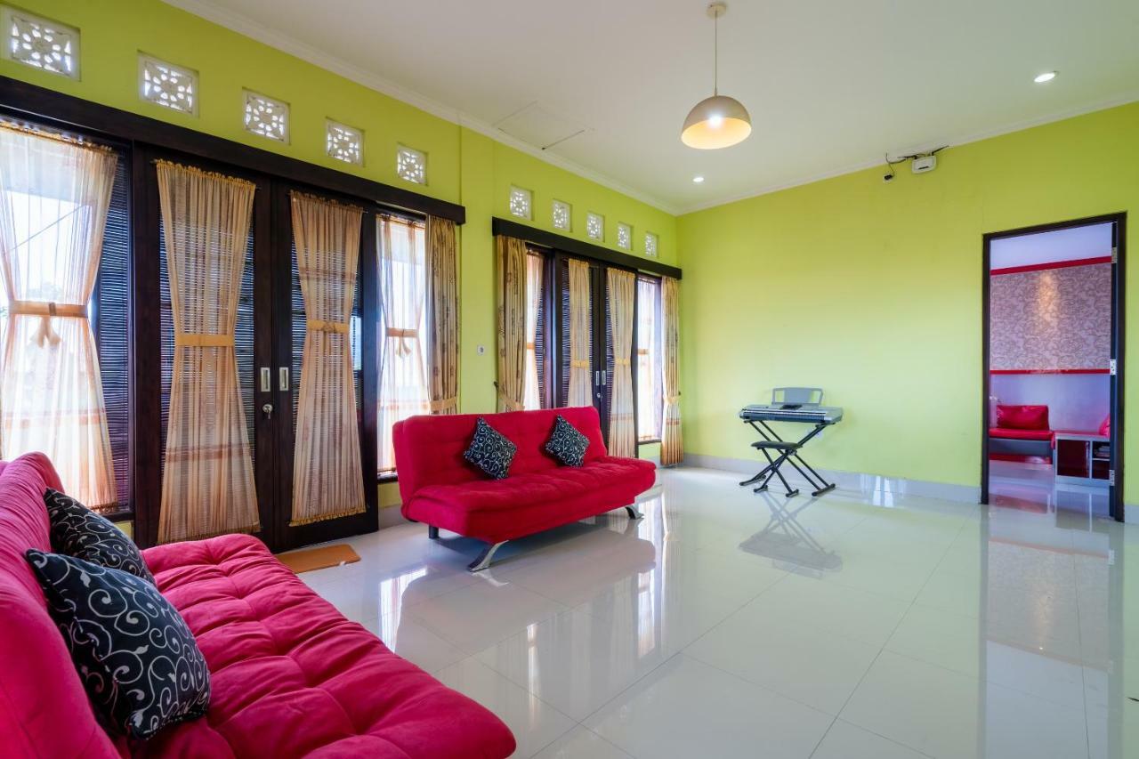 Oyo 922 Pp Dream Guest House Ловина Экстерьер фото