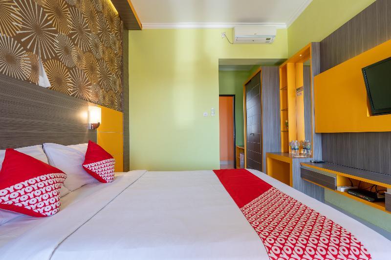 Oyo 922 Pp Dream Guest House Ловина Экстерьер фото